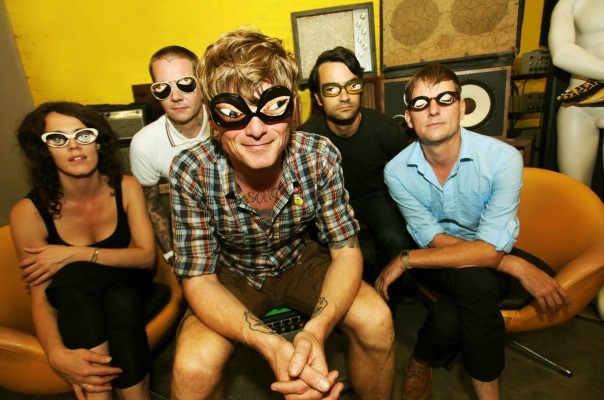 thee-oh-sees-604-tt-width-604-height-400-bgcolor-000000