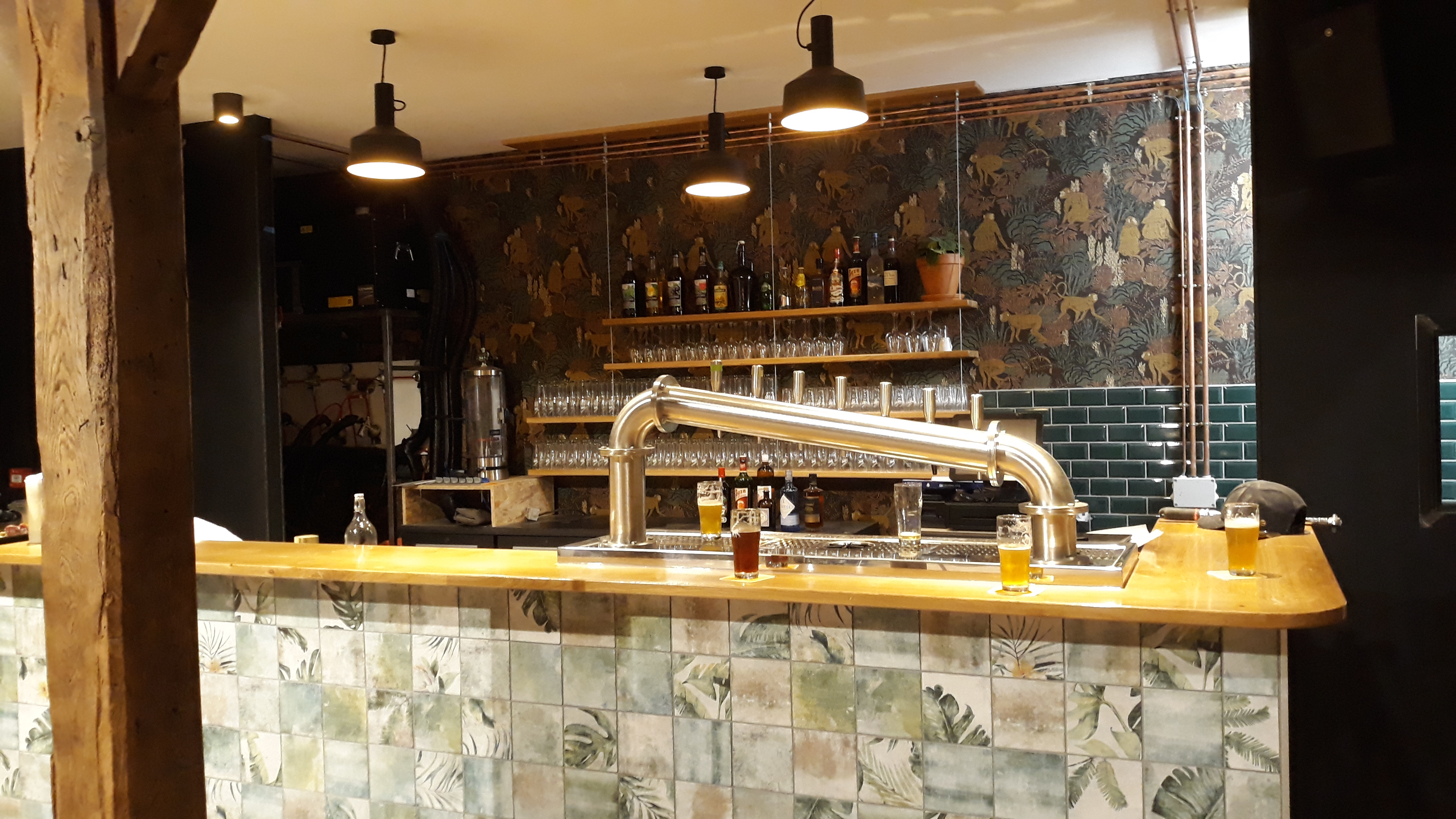 Un Singe En Hiver Bar . Un Singe En Hiver Une Premiere Sparse Magazine Mieux